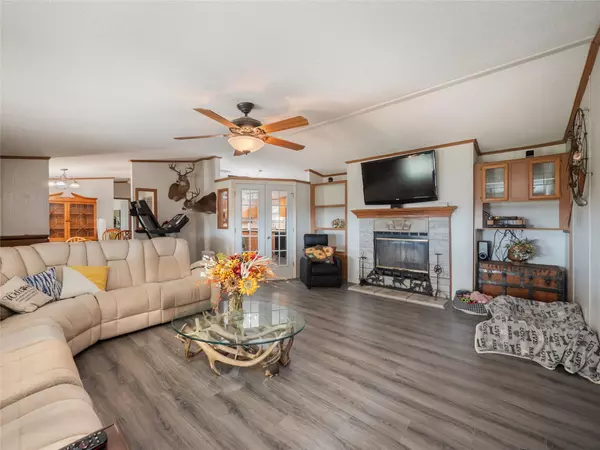 Florence, TX 76527,5900 Highway 138