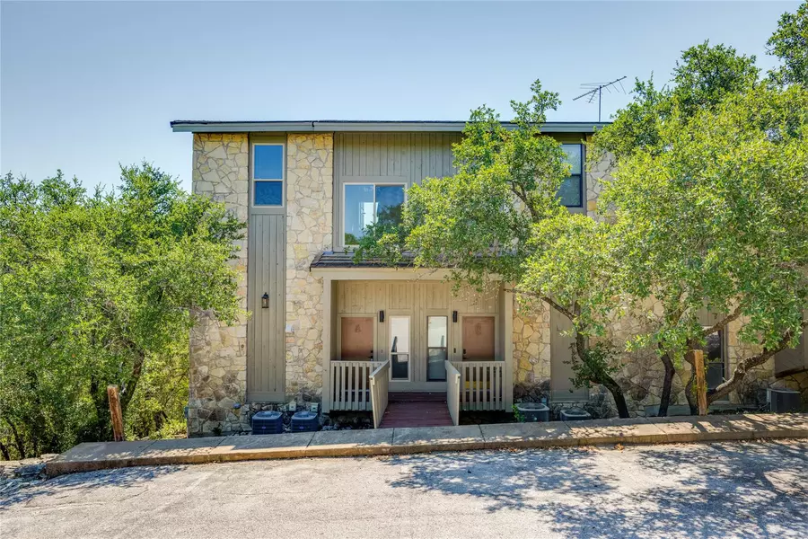 801 Grassy KNL #A, Horseshoe Bay, TX 78657