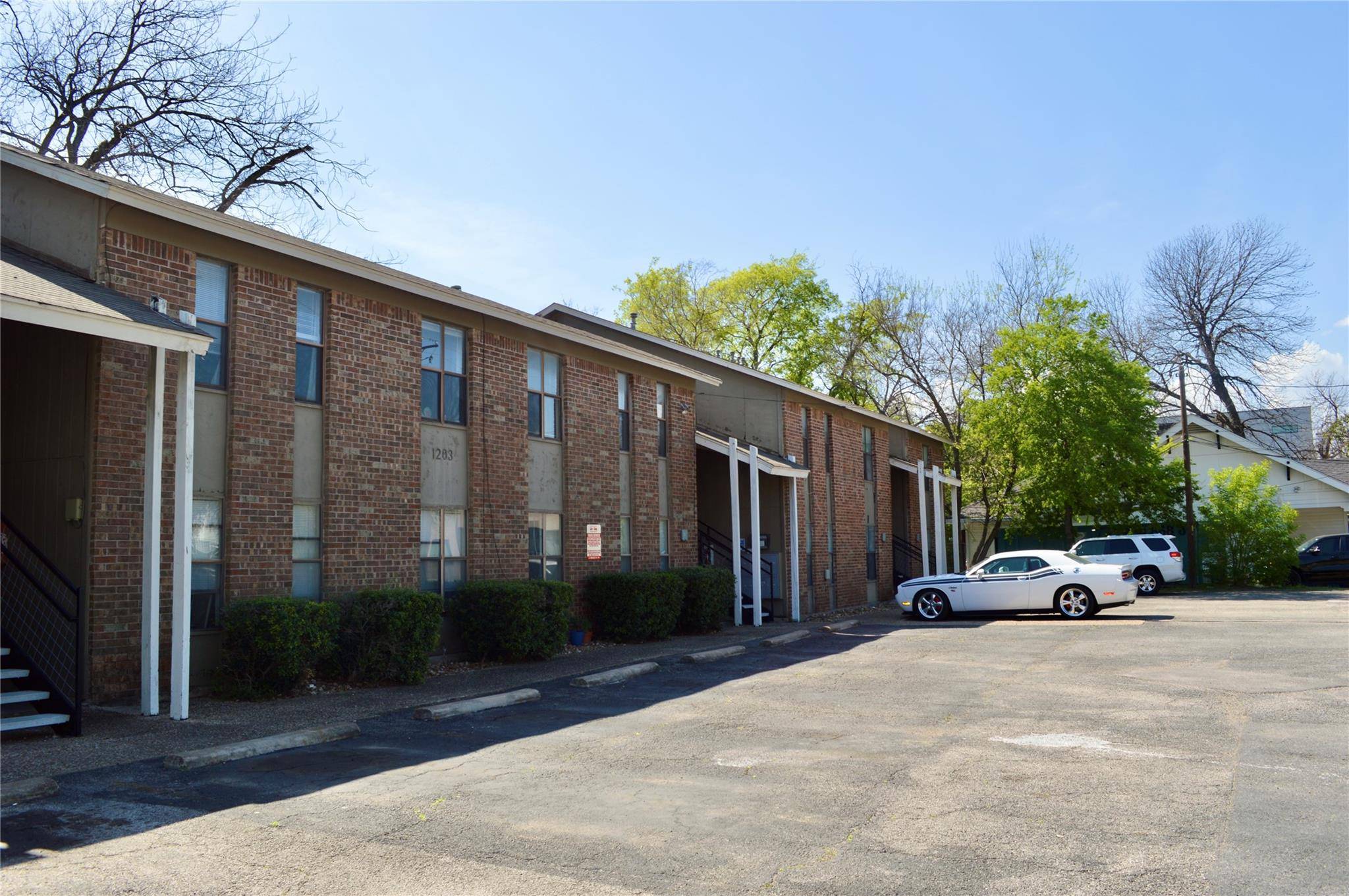 1203 W 49 th ST #I, Austin, TX 78756