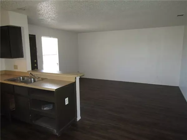 Austin, TX 78744,4910 Pepper LN #D