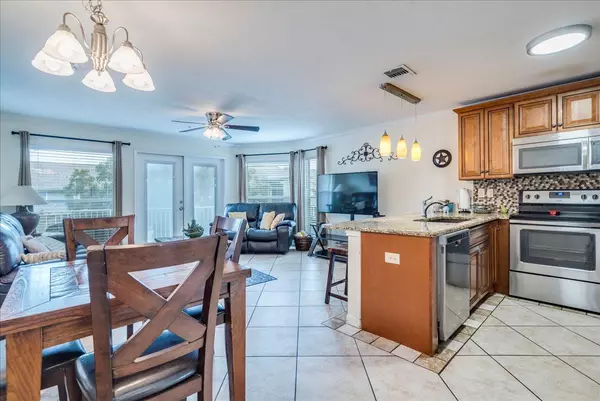 730 E Mather ST #L 303, New Braunfels, TX 78130