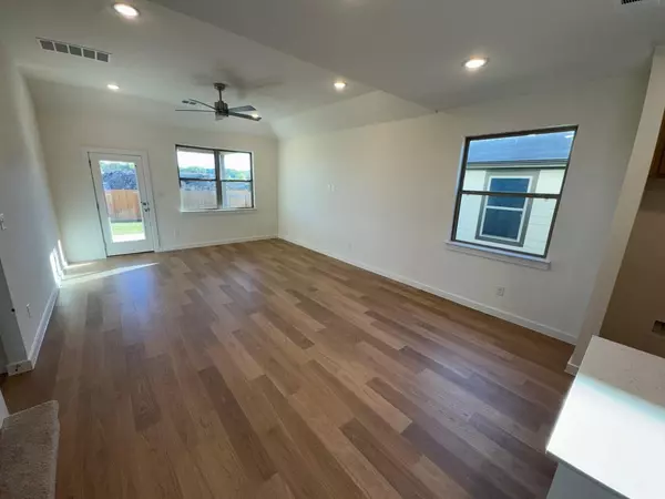 Hutto, TX 78634,110 Mandeville DR