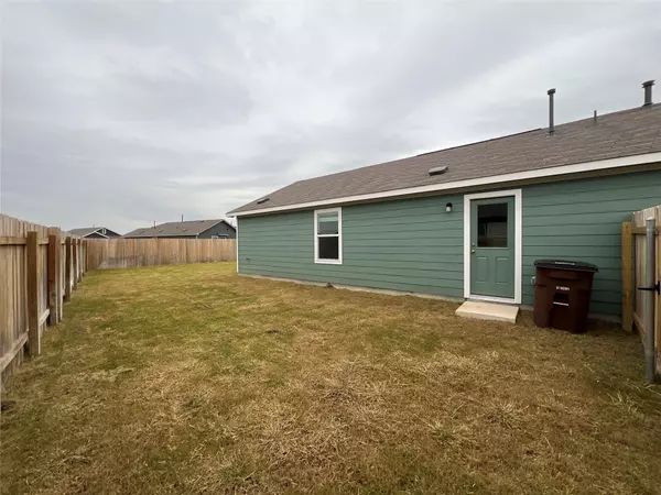 Lockhart, TX 78644,420 Halfmoon DR