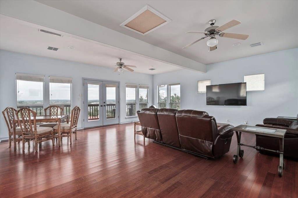 Spicewood, TX 78669,500 Sinclair DR