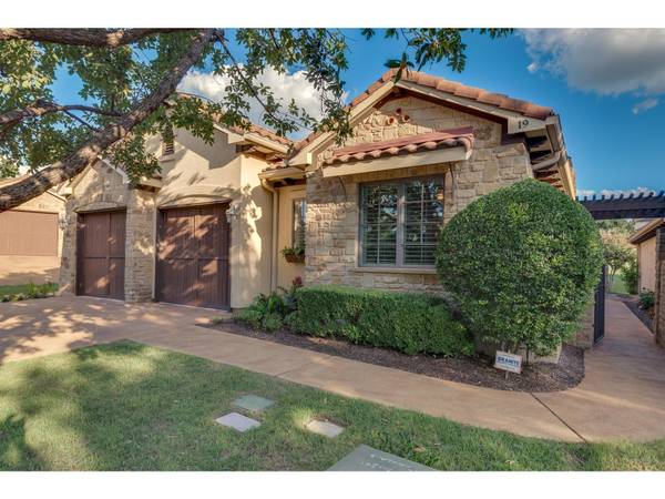 19 Borello DR #19, Austin, TX 78738