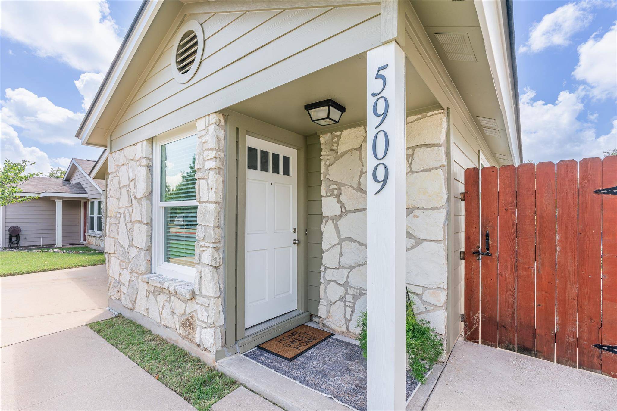 Austin, TX 78727,5909 Kevin Kelly PL