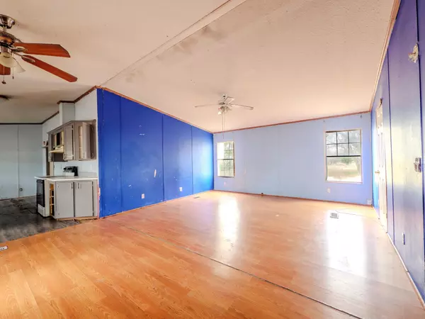 Kyle, TX 78640,1176 Mathias LN