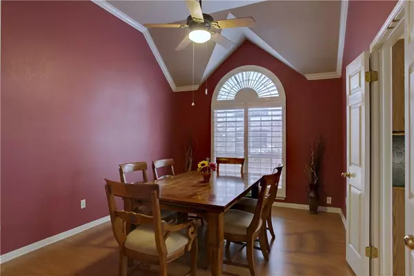 Austin, TX 78749,6204 John Chisum LN