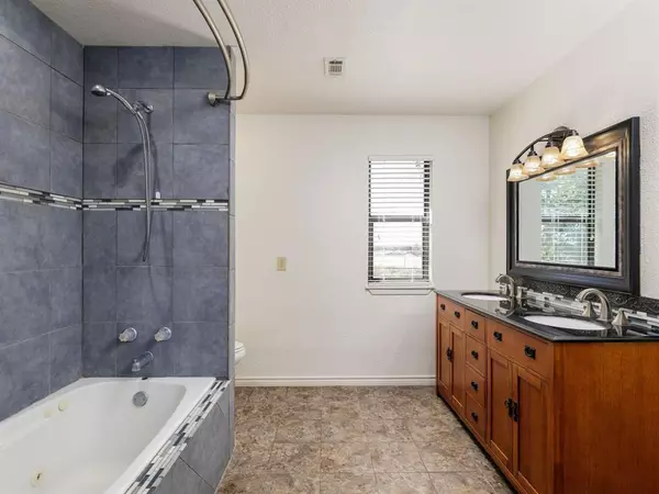 Bertram, TX 78605,401 County Road 320 W