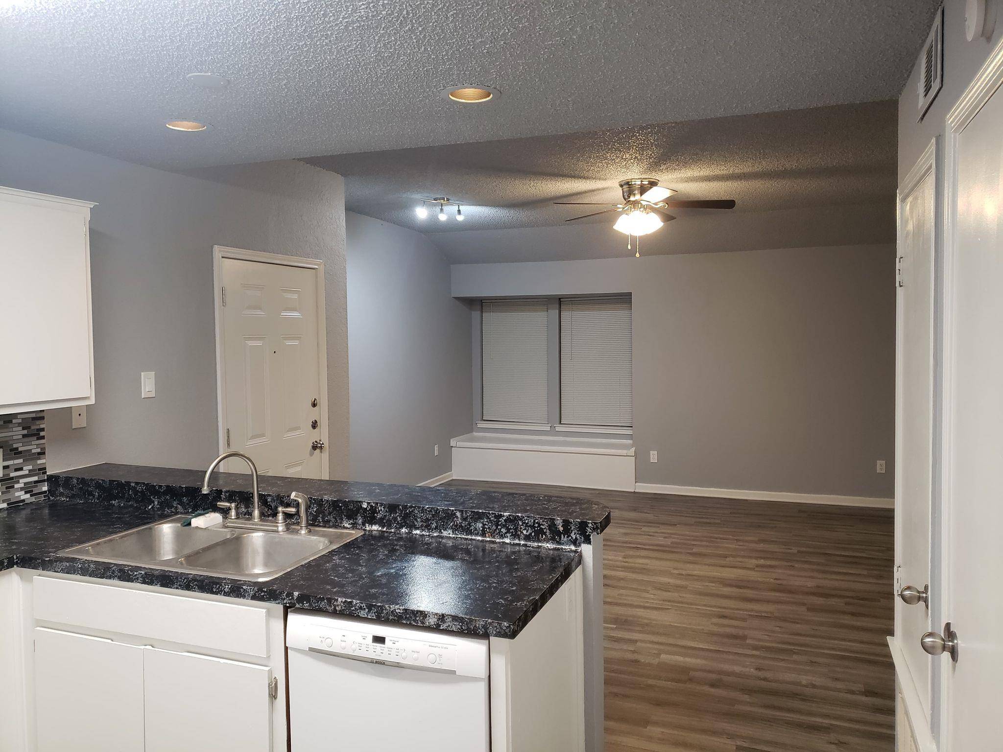 San Marcos, TX 78666,1221 W Hopkins ST #11