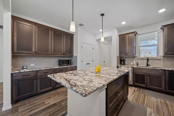 Georgetown, TX 78633,122 Clay Hill ST