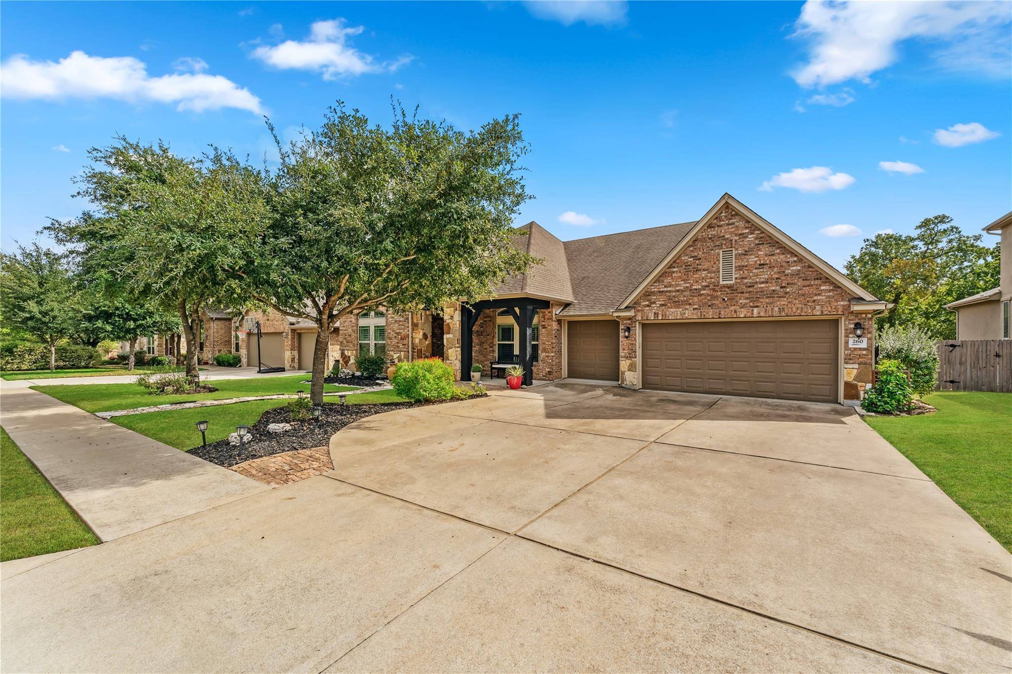 260 Sand Hills LN, Austin, TX 78737