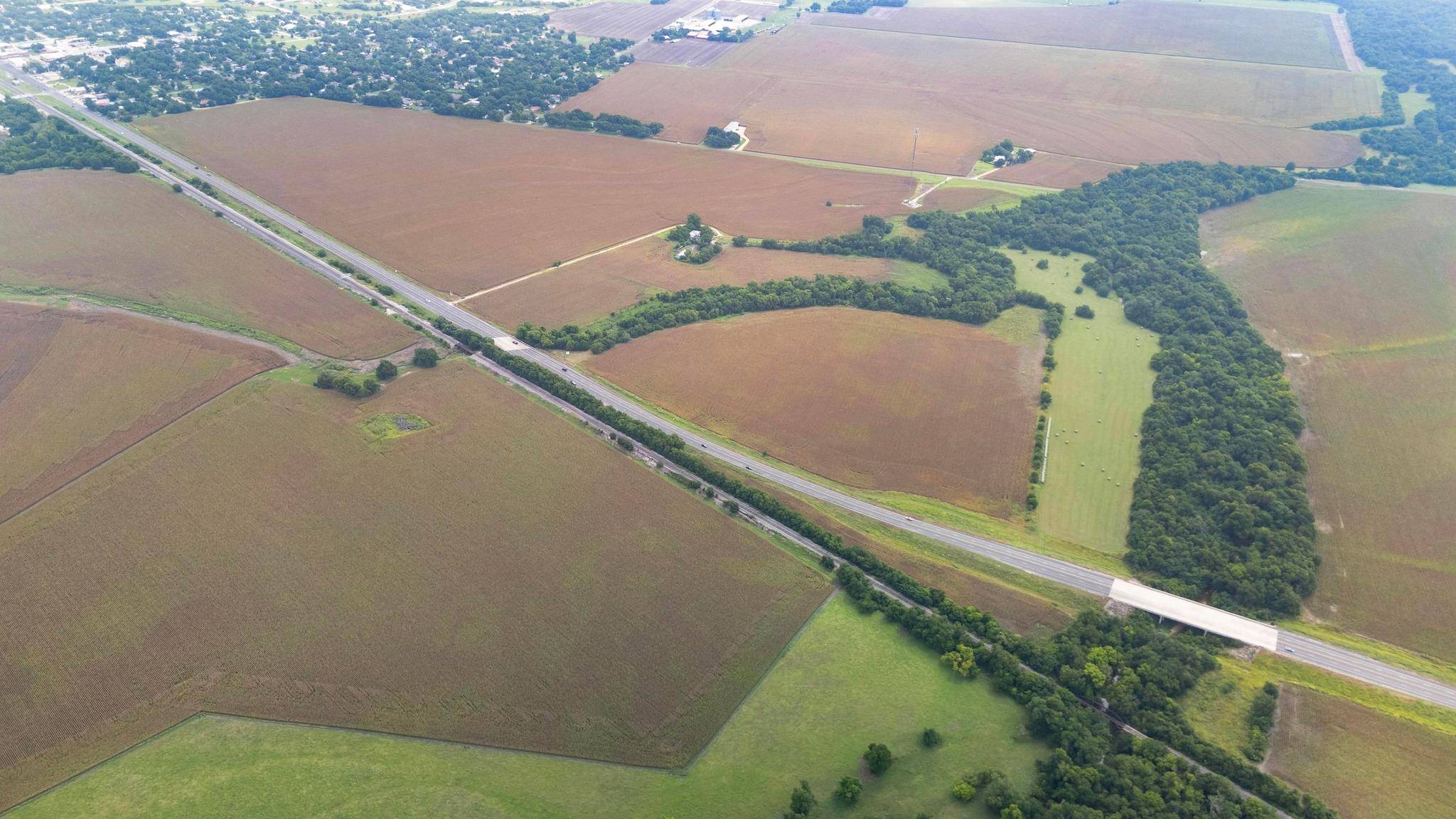 Granger, TX 76530,4400-4402 N Highway 95