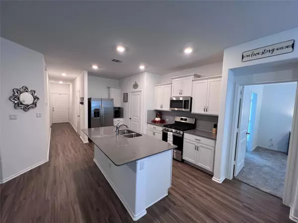 Bastrop, TX 78602,276 George Neggan LN