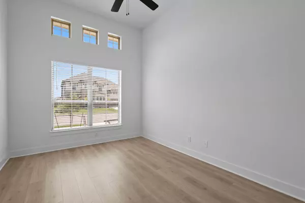 Liberty Hill, TX 78642,417 Hollister DR