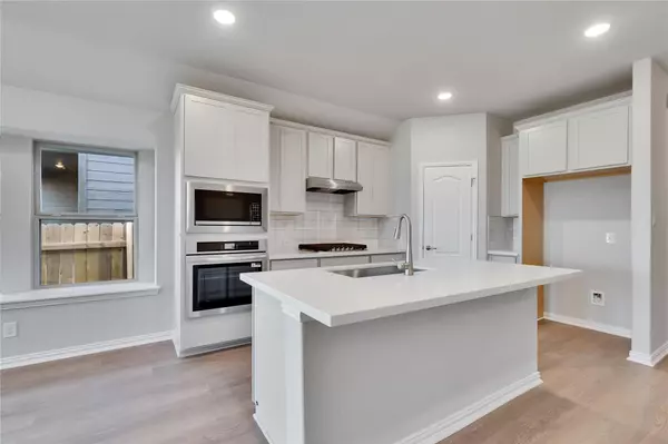 Elgin, TX 78621,13829 Tucker Hedge PASS