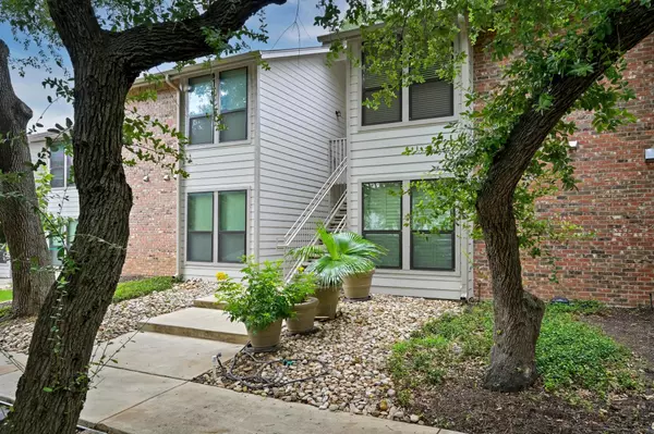 3839 Dry Creek DR #207, Austin, TX 78731