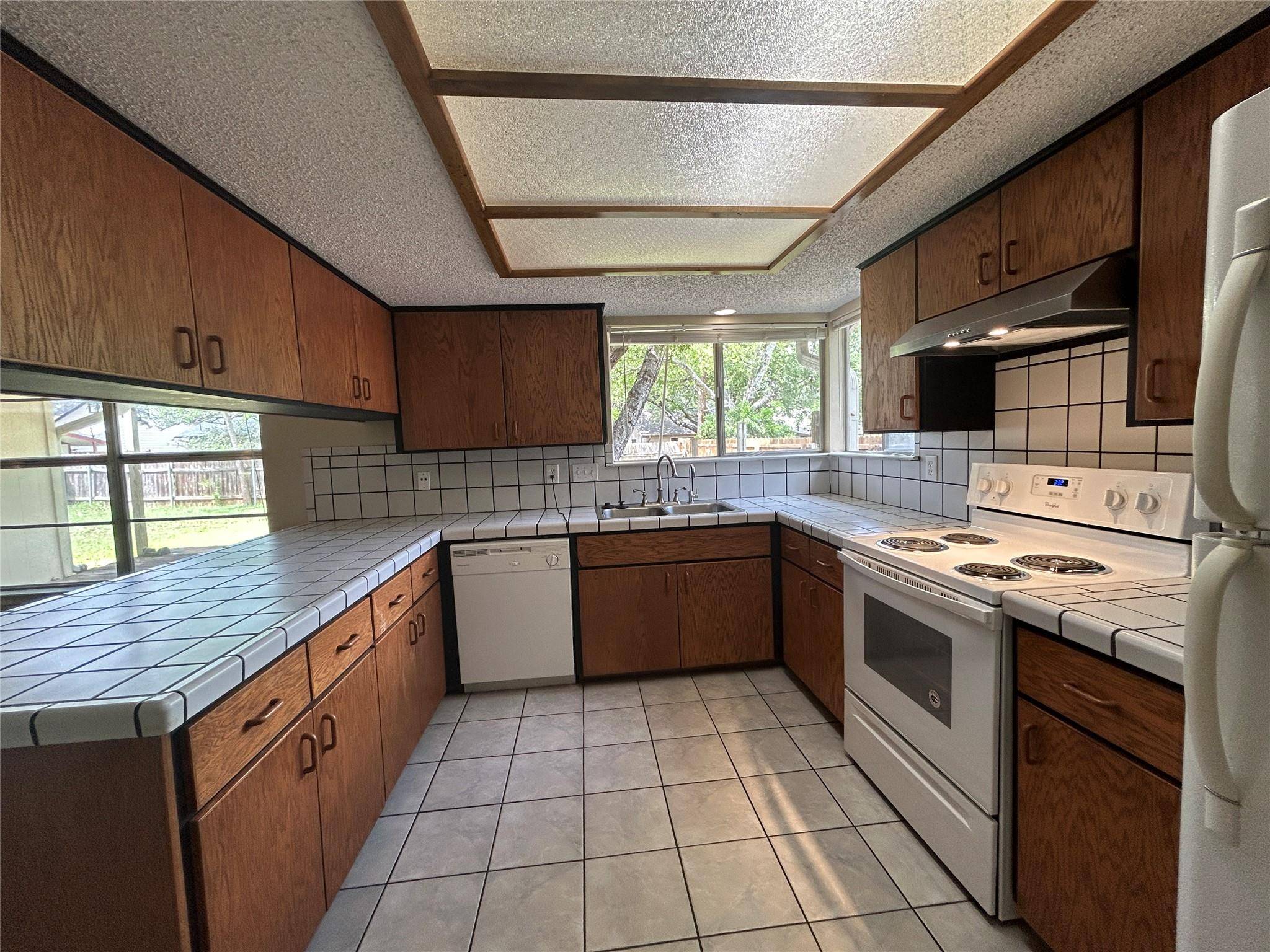 Austin, TX 78727,3902 Beaconsdale DR