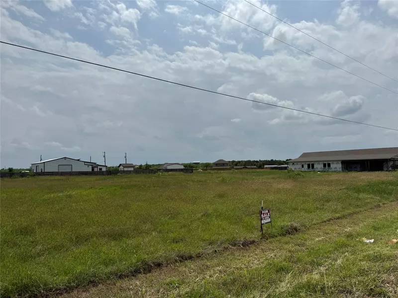 198 Bianca CIR, Del Valle, TX 78617