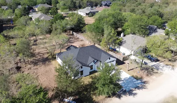 Bastrop, TX 78602,115 W Pauwela LN