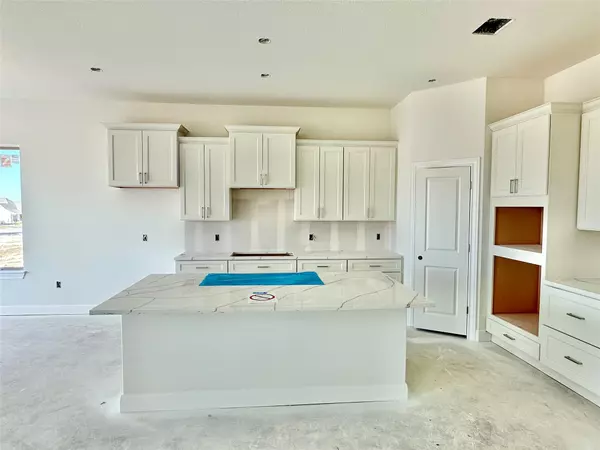 Kyle, TX 78640,243 Tenny LN