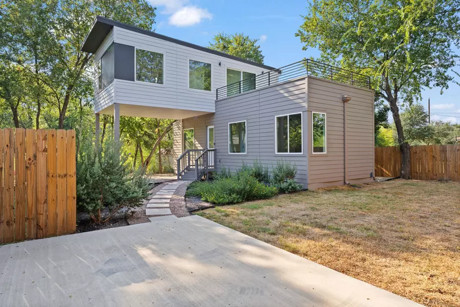 403 Middle LN #2, Austin, TX 78753