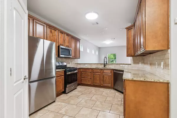 Austin, TX 78702,1604 Maple Ave #1