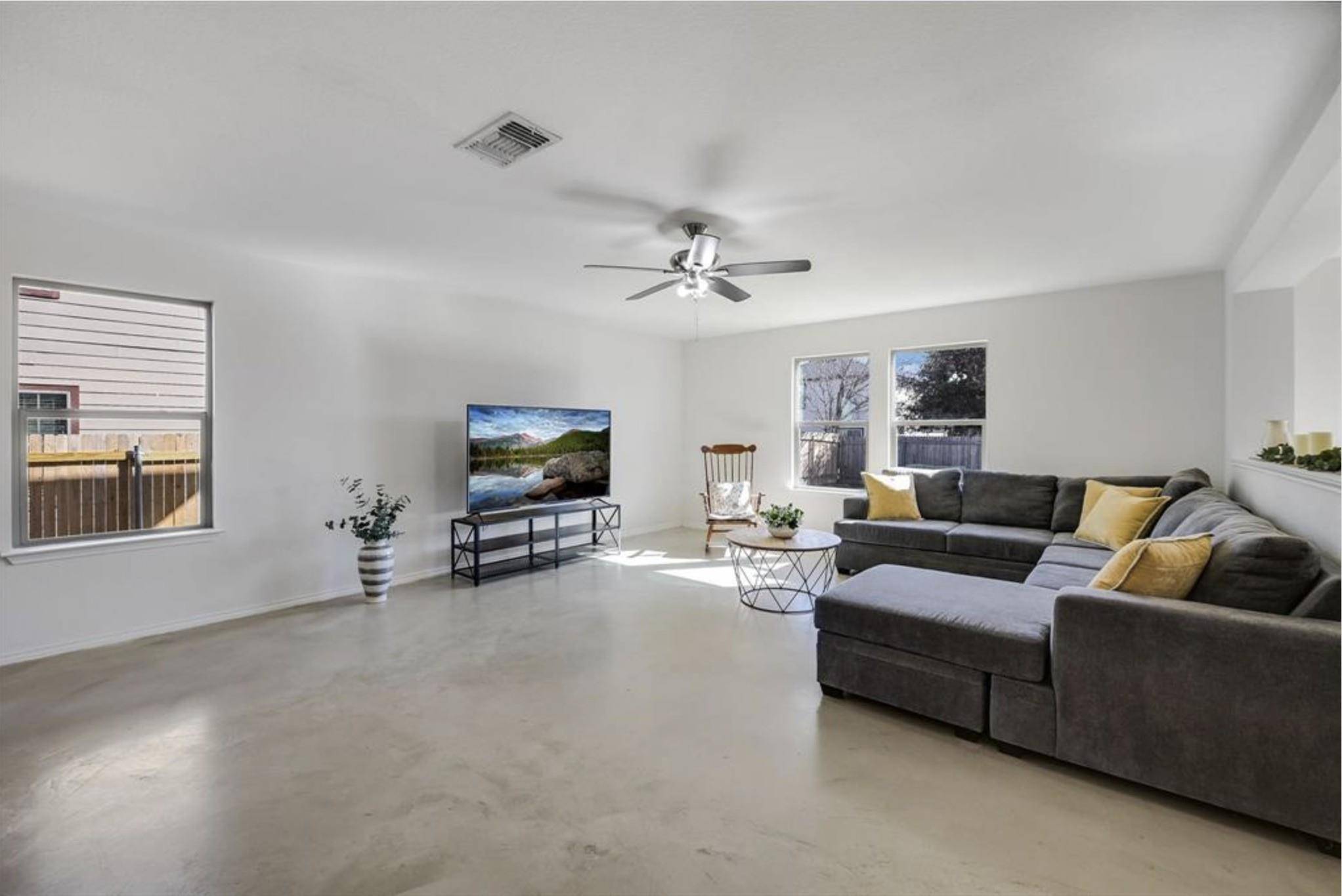 Taylor, TX 76574,511 Estes PARK