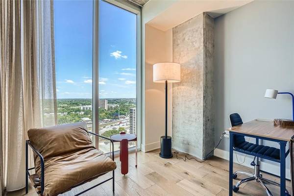 48 E Unit 1806 Ave, Austin, TX 78701