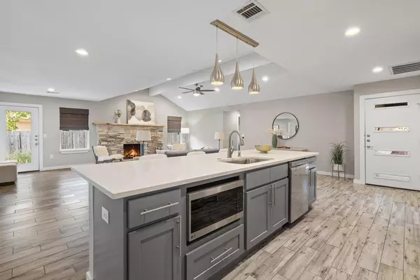 Austin, TX 78723,6102 Thames DR