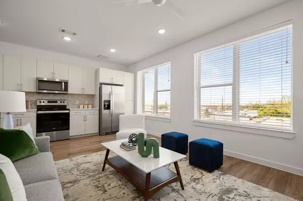 Austin, TX 78752,6324 N Lamar BLVD #209