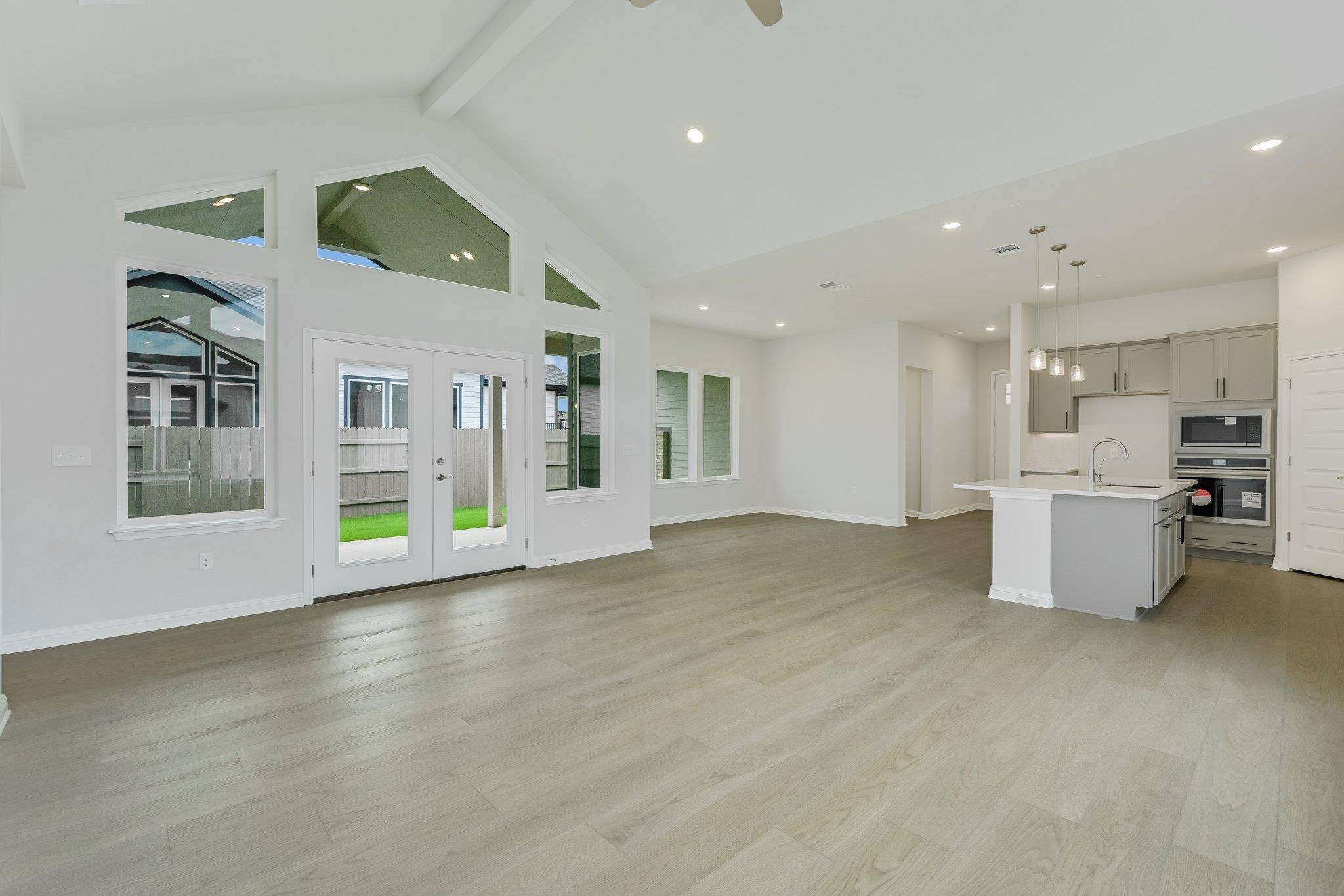 Austin, TX 78744,8512 Dongan DR