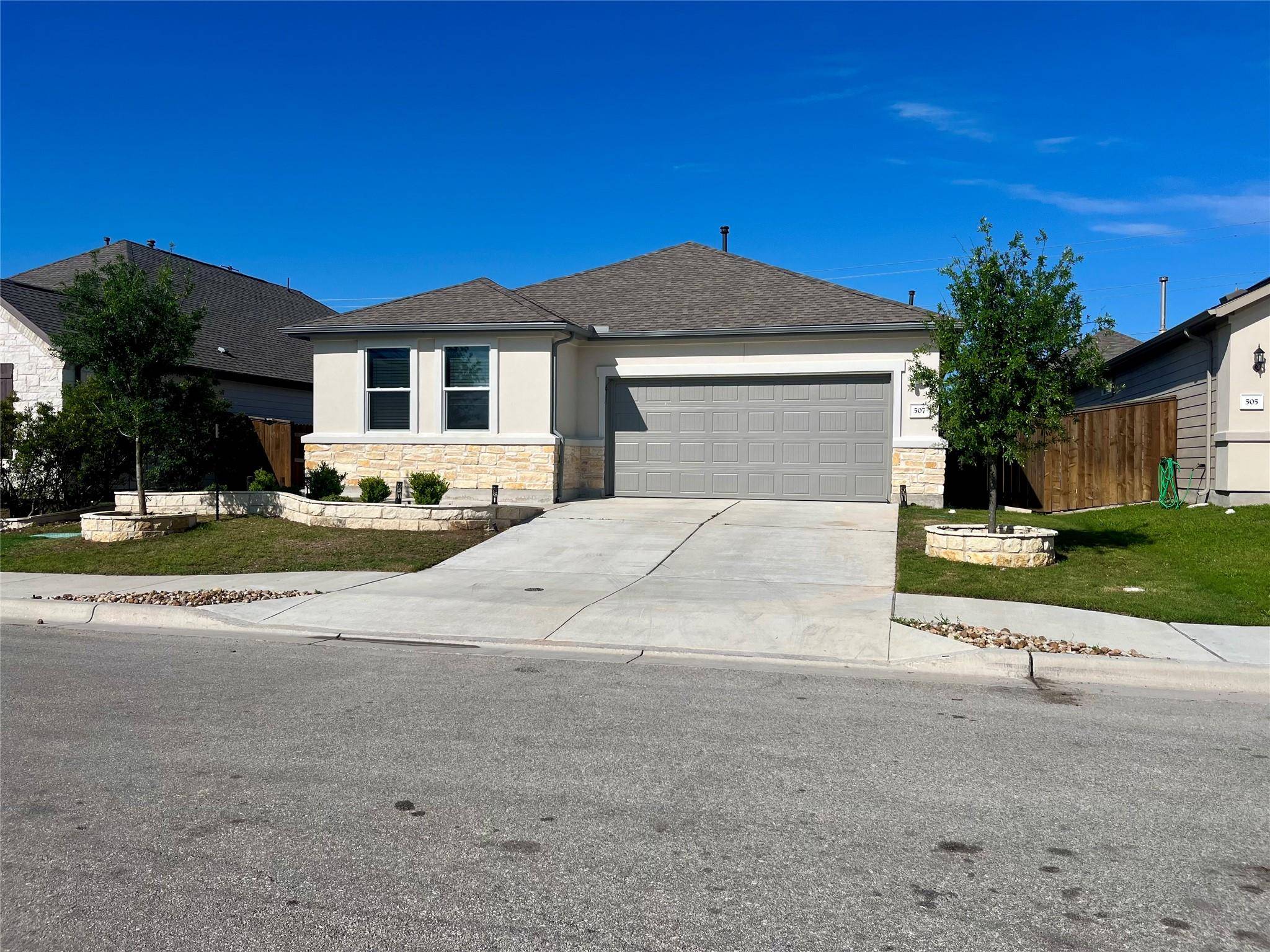 507 Stinchcomb RD, Hutto, TX 78634