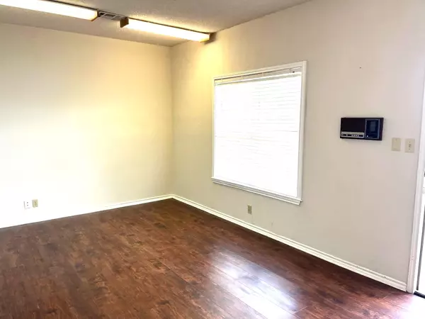 Georgetown, TX 78626,1915 S Austin Ave #112