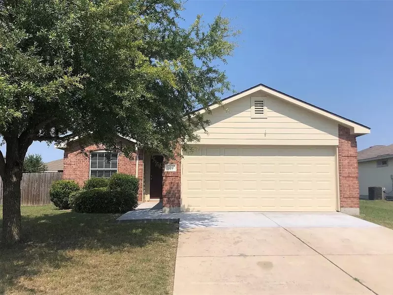 304 Phillips ST, Hutto, TX 78634