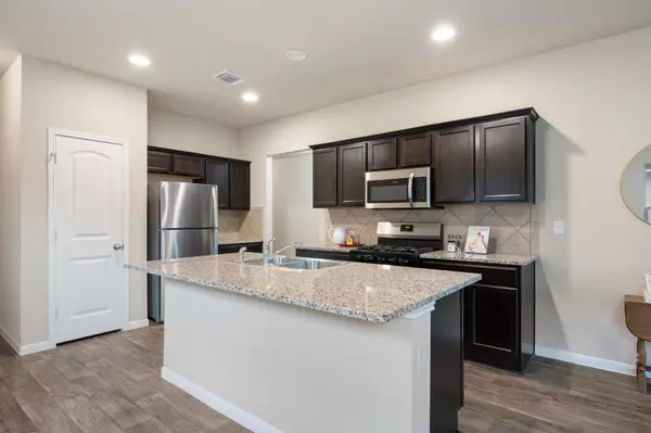 3305 Tilmon LN, Austin, TX 78725