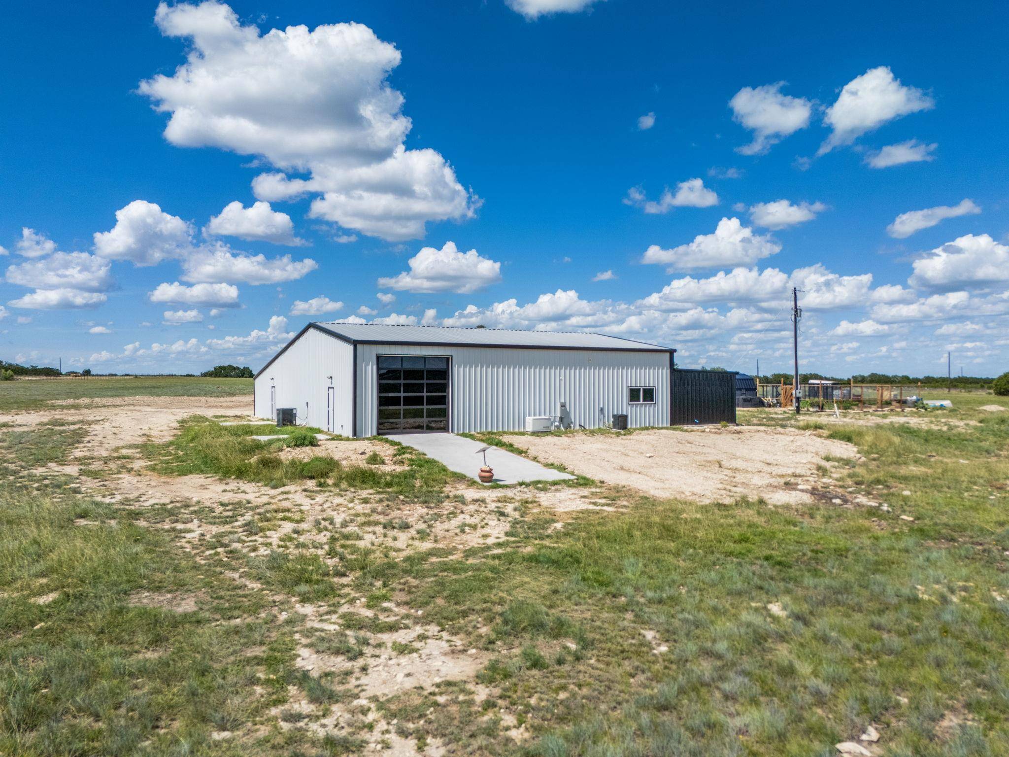 6805 County Road 2001, Lampasas, TX 76550