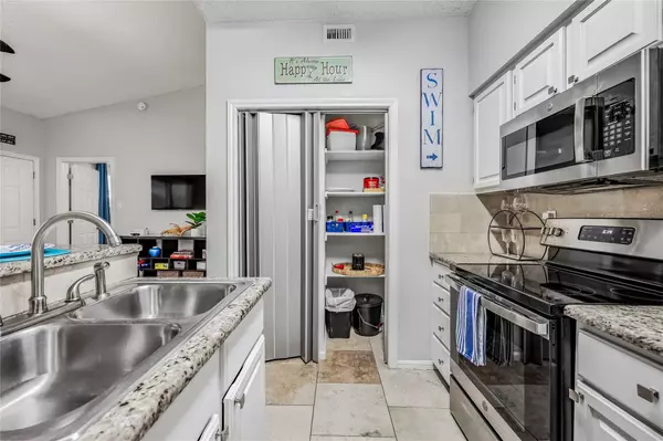 Lago Vista, TX 78645,3404 American DR #3300
