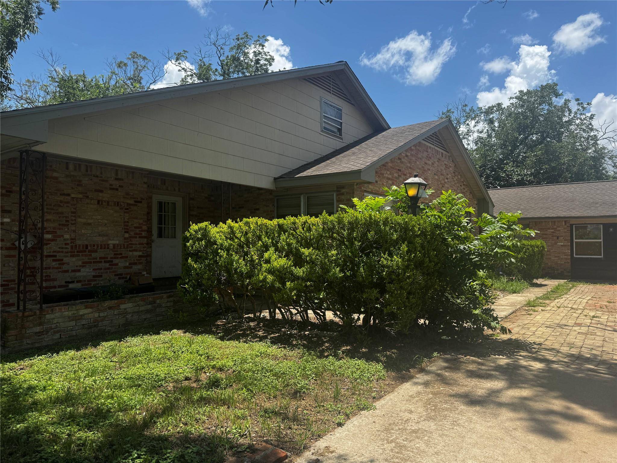 1511 Old Ranch Road 12, San Marcos, TX 78666