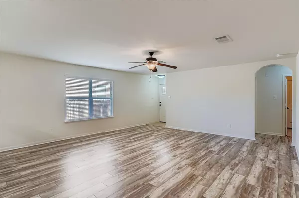 Kyle, TX 78640,208 Isabel LN