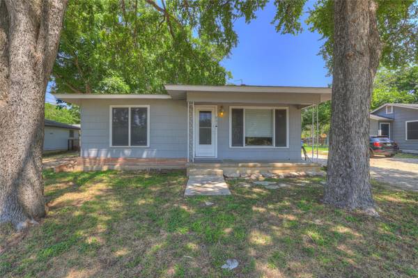 841 Josephine ST, New Braunfels, TX 78130