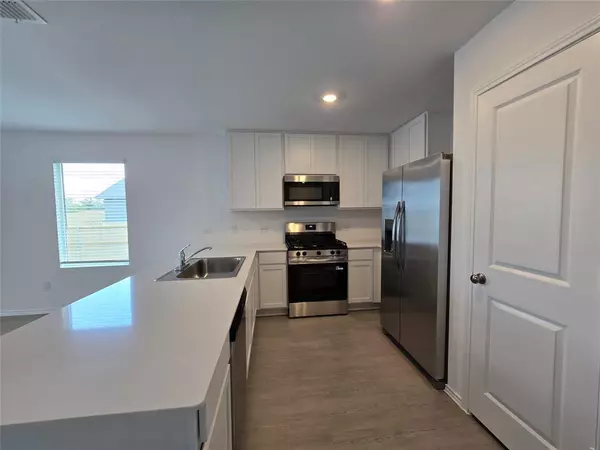 Buda, TX 78610,12920 Eastland DR