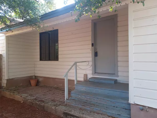 2808 Windsor RD #A, Austin, TX 78703