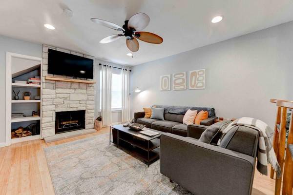 3601 Menchaca RD #107, Austin, TX 78704