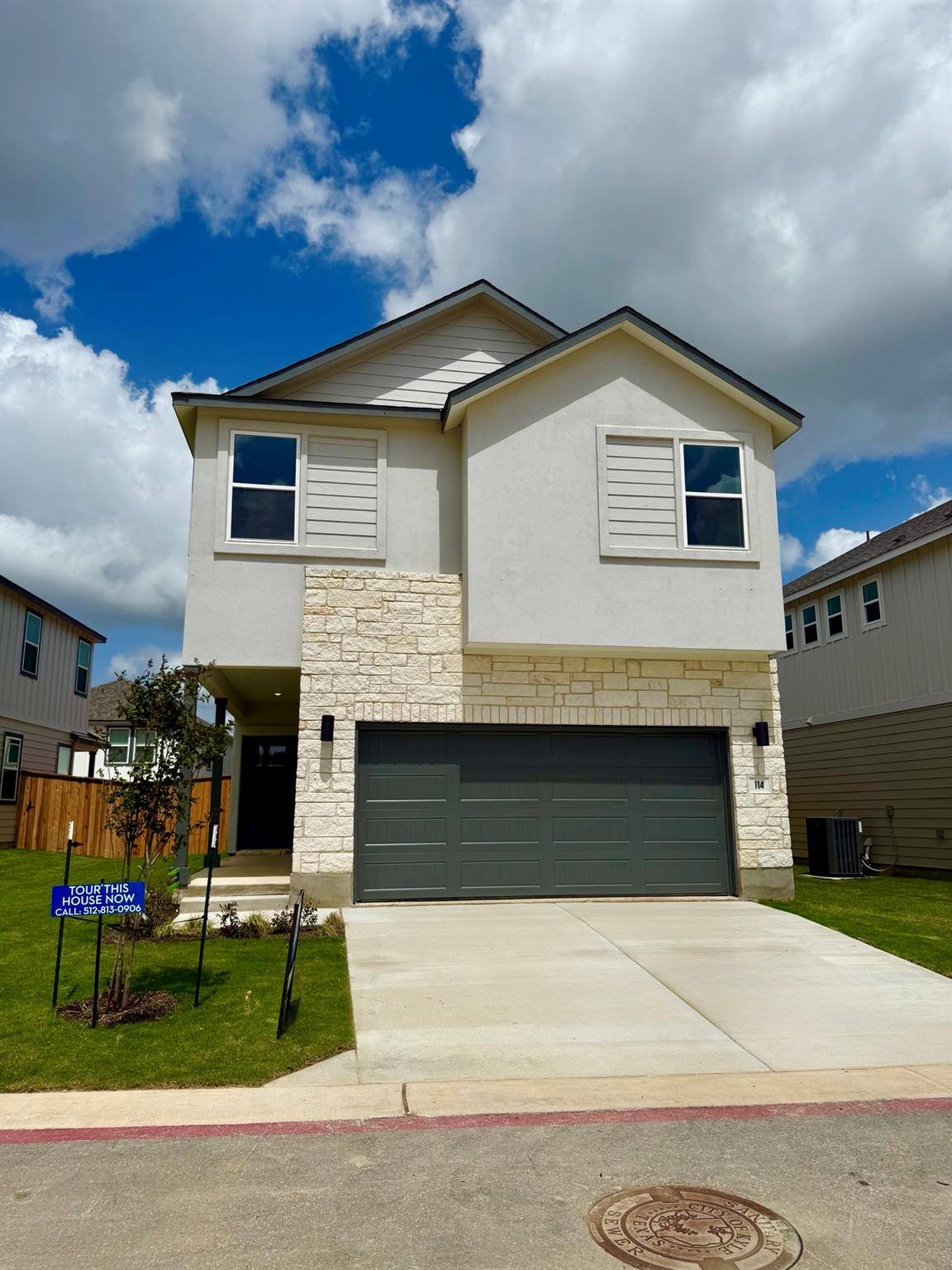 114 Kislingbury LN, Kyle, TX 78640