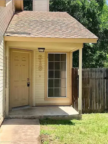 319 GREENLAWN BLVD, Round Rock, TX 78664