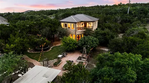 201 N Canyonwood DR, Dripping Springs, TX 78620