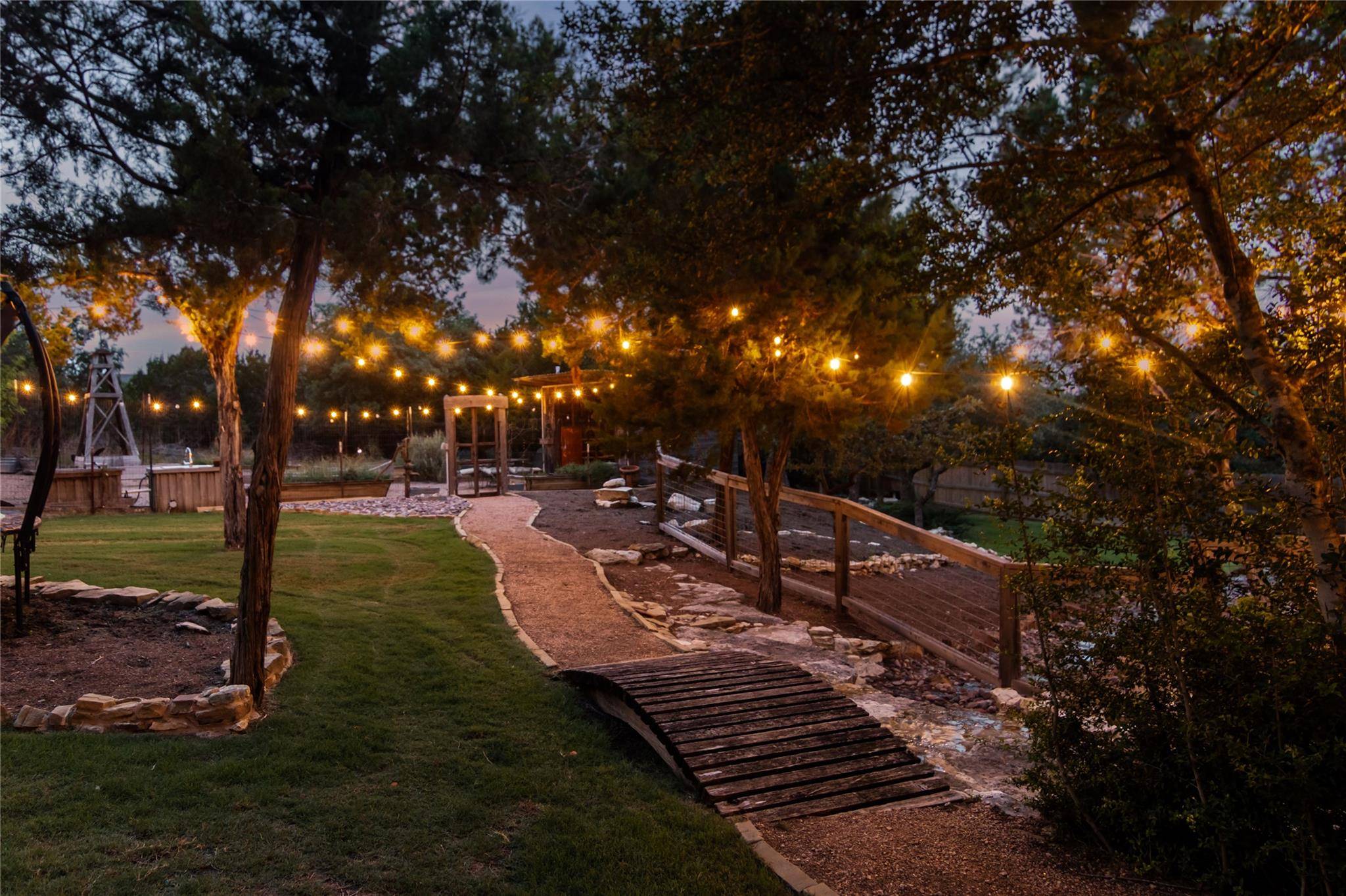 Dripping Springs, TX 78620,201 N Canyonwood DR