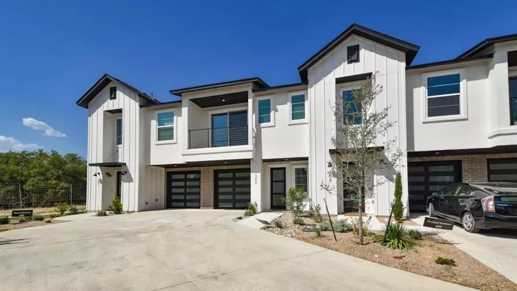 12001 Vista Parke DR SW #302, Austin, TX 78726