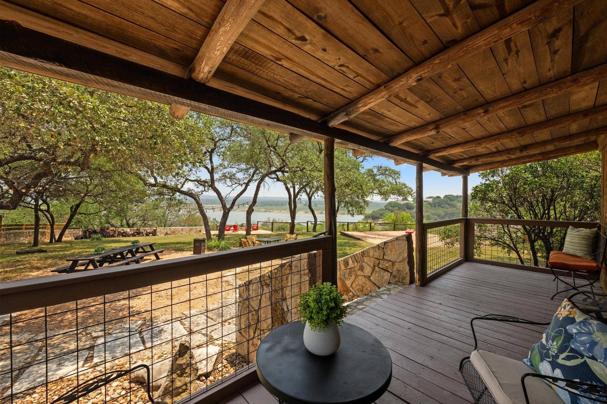 1017 Indian Mound RD, Spicewood, TX 78669